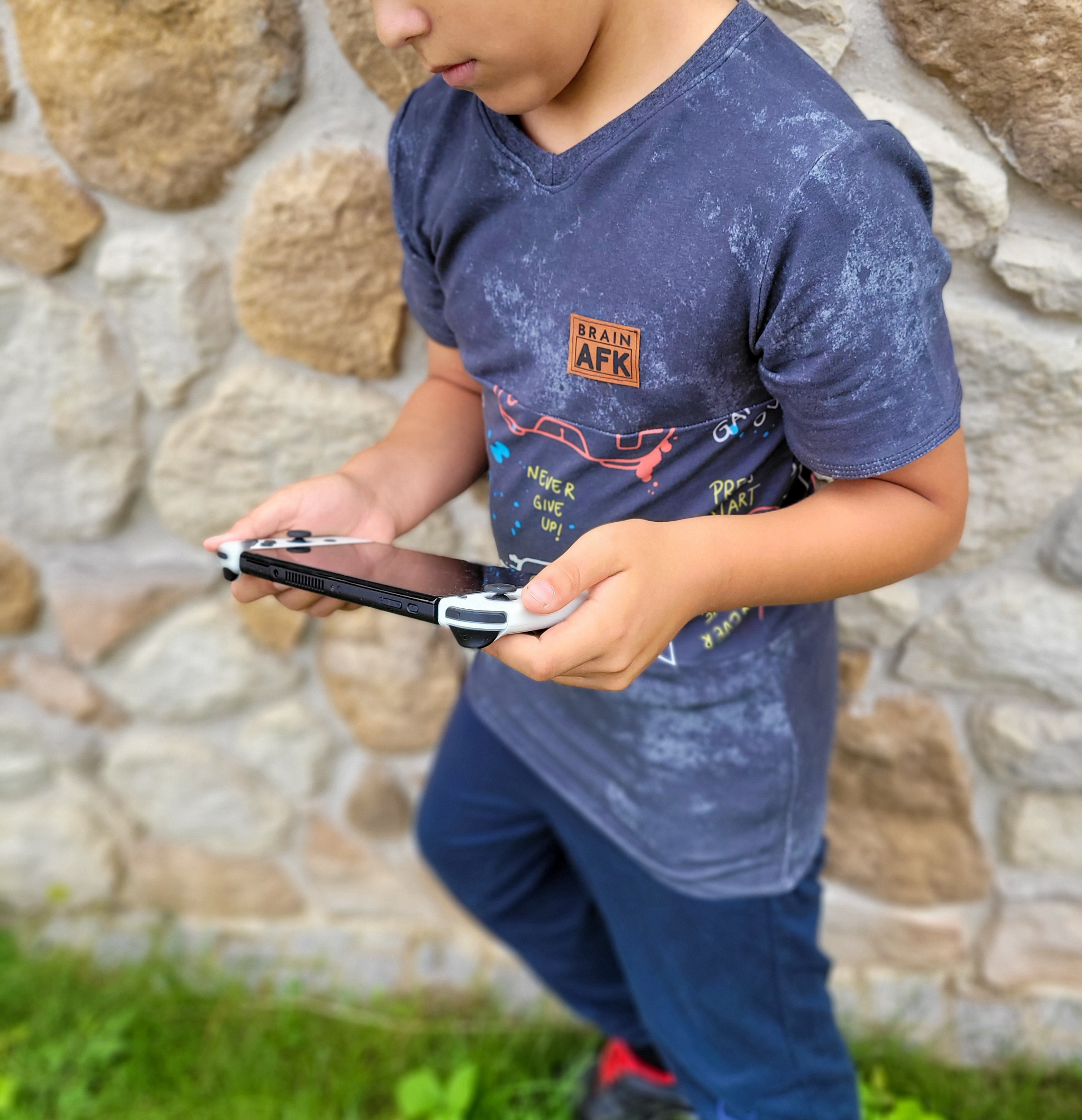 Dunkelgrau Grunge Eigenproduktion Dauervorbestellung